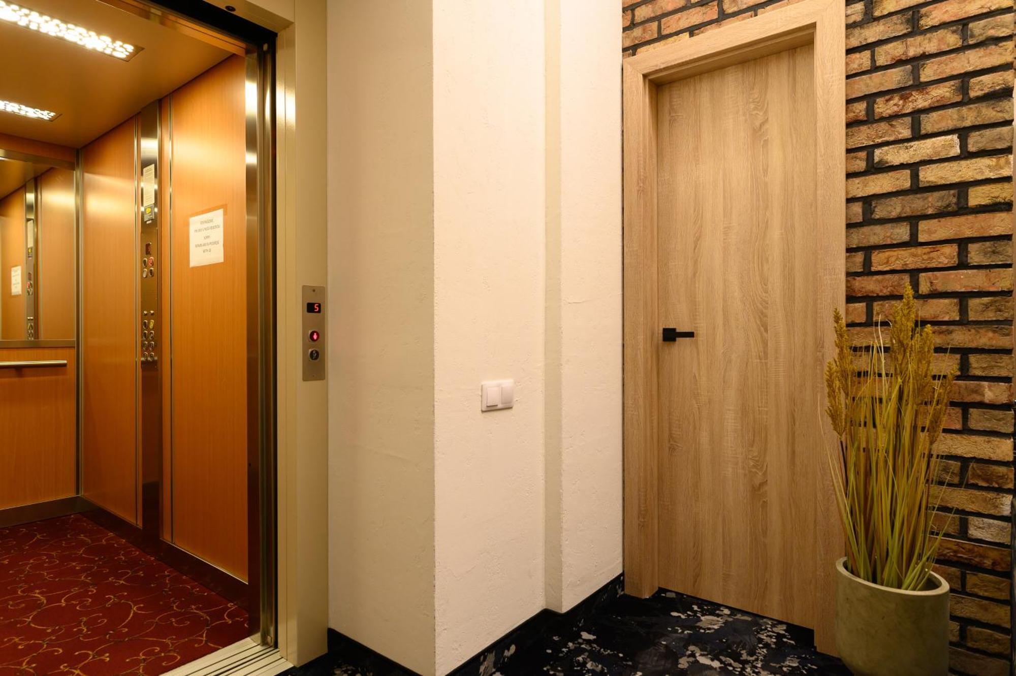 Apartamento Coliving Synet Mažeikiai Exterior foto